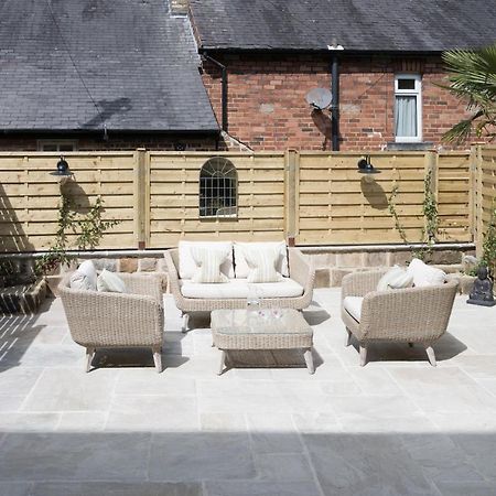 Townhouse By Harrogate Serviced Apartments Екстериор снимка