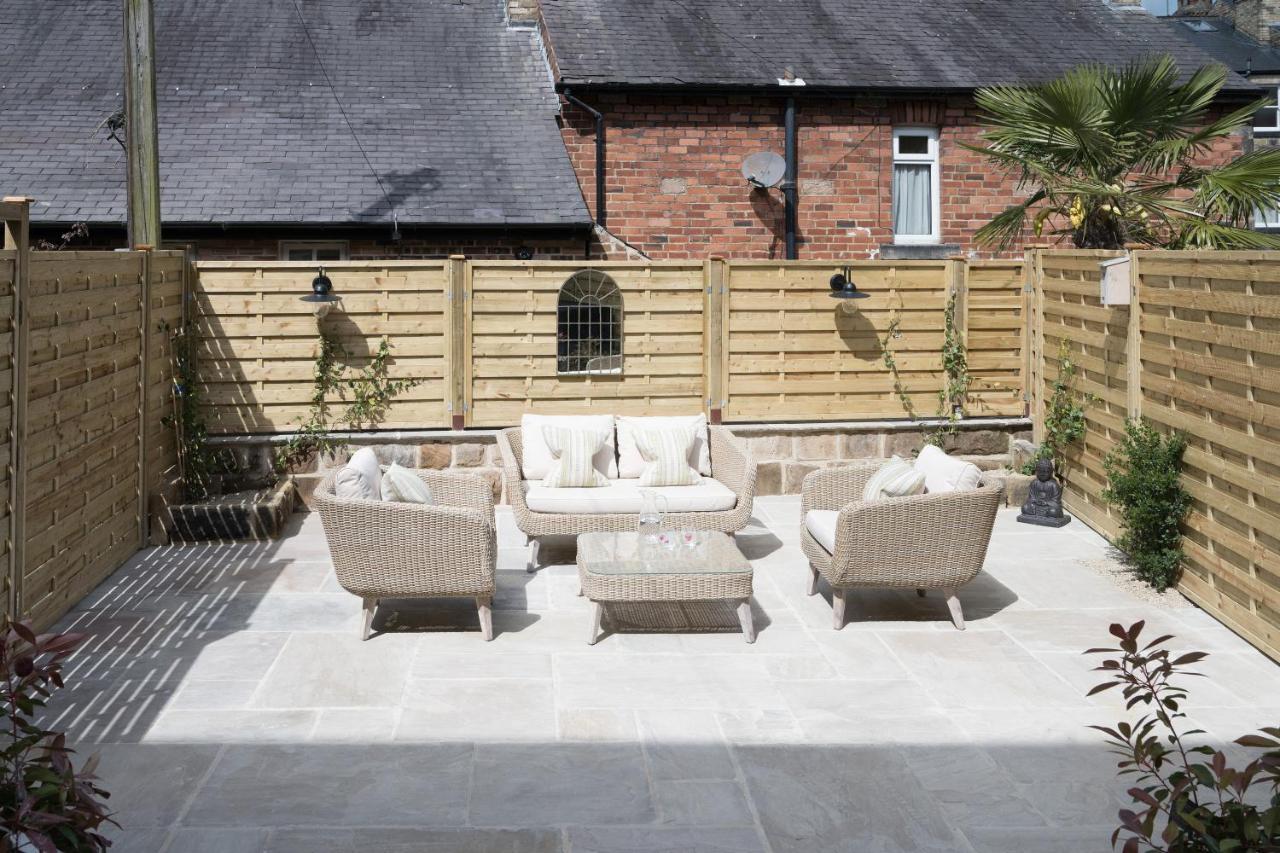 Townhouse By Harrogate Serviced Apartments Екстериор снимка