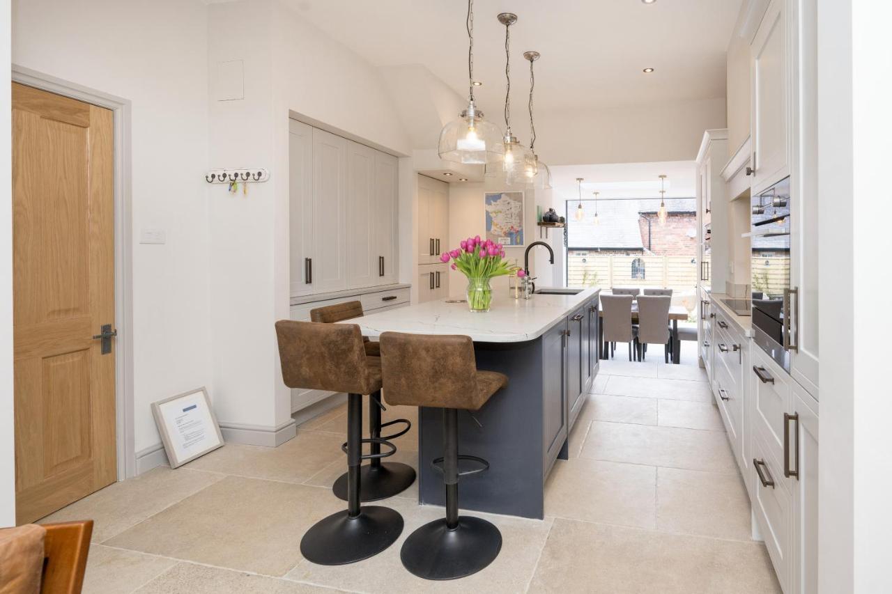 Townhouse By Harrogate Serviced Apartments Екстериор снимка