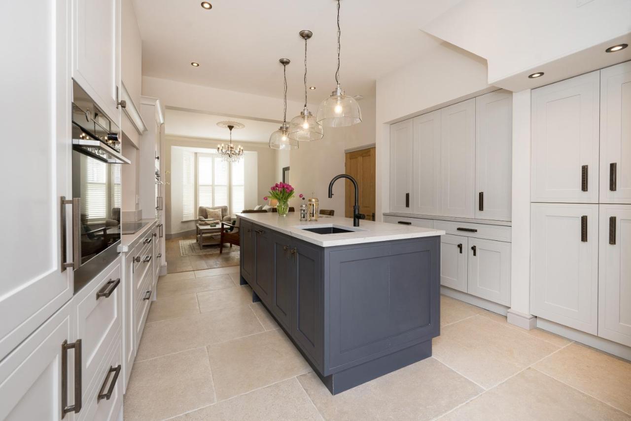 Townhouse By Harrogate Serviced Apartments Екстериор снимка
