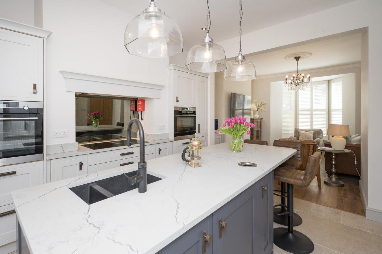 Townhouse By Harrogate Serviced Apartments Екстериор снимка