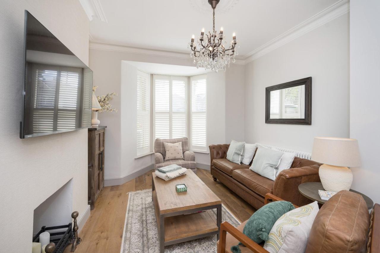 Townhouse By Harrogate Serviced Apartments Екстериор снимка