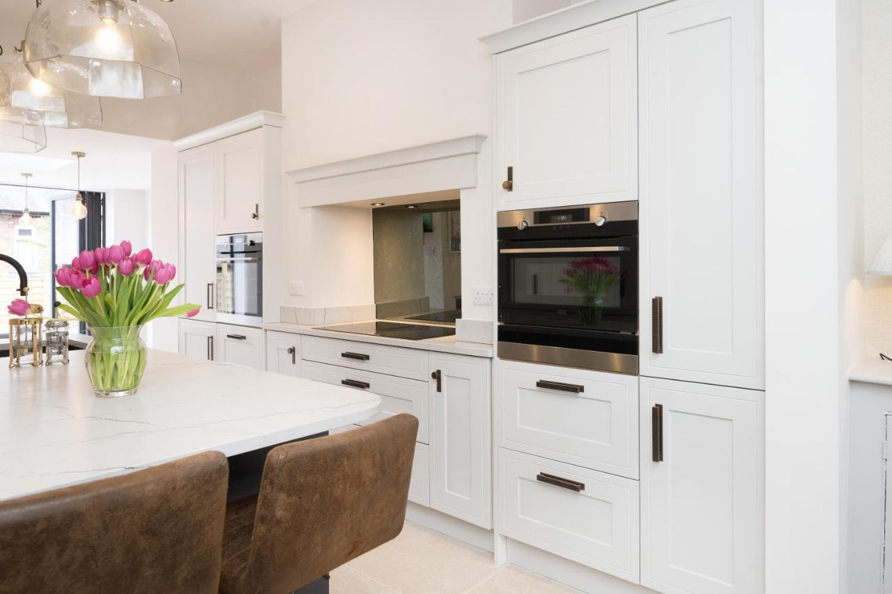 Townhouse By Harrogate Serviced Apartments Екстериор снимка